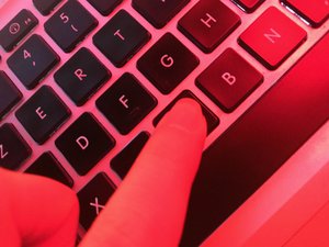 Langkah 7 — Pasang Kembali Key Cap
