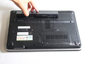 Langkah 4 — Pasang Kartu Wi-Fi Baru dan Periksa Kabel