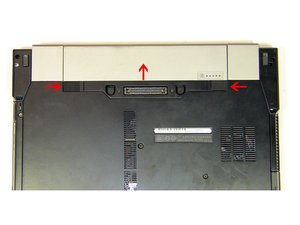 Langkah 1 — Membuka Casing Laptop