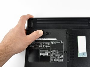 Langkah 2 — Mengeluarkan Hard Drive Lama