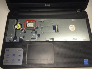 Langkah 4 — Mengakses Area di Bawah Keyboard