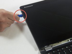 Langkah 4 — Membuka Bezel Layar