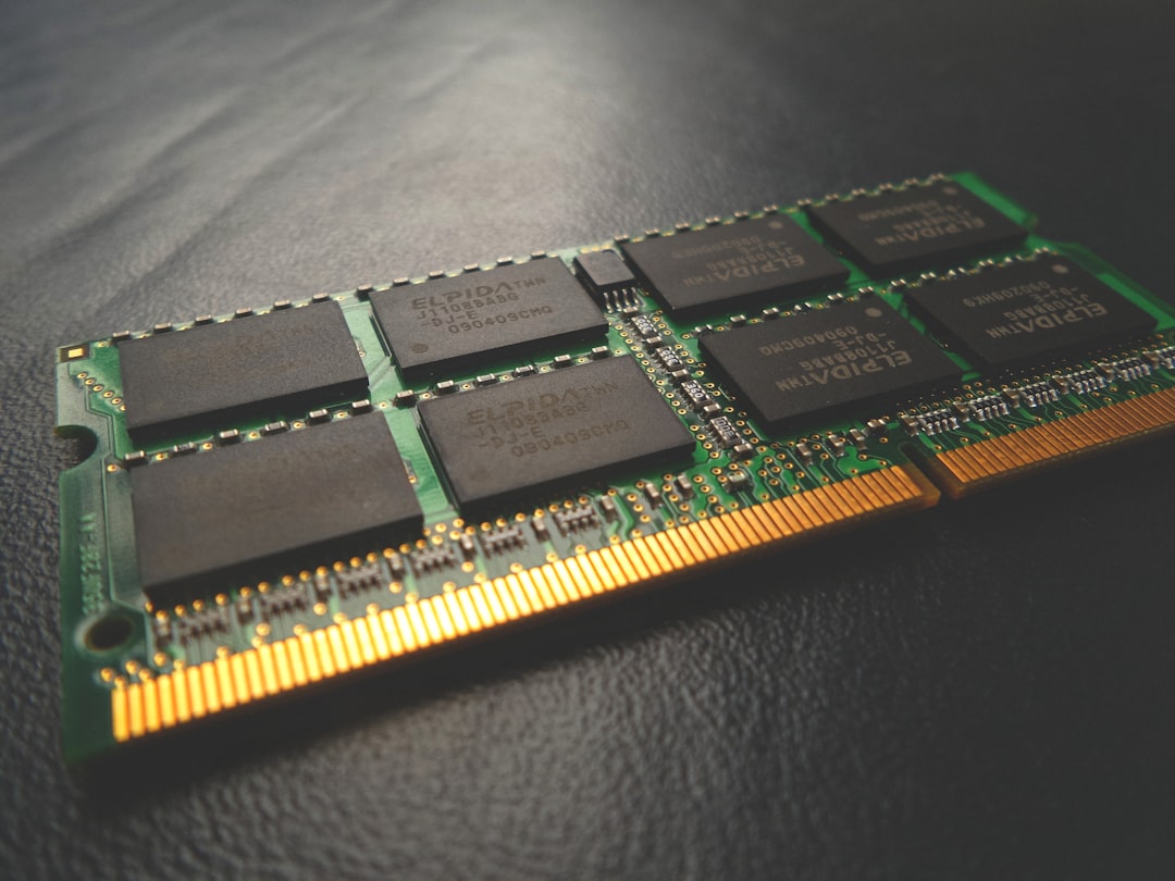 Beda RAM DDR3, DDR4, DDR5 — Mana yang Bisa Dipasang di Laptop Lama?