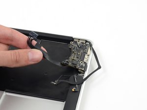 Langkah 6 — Angkat I/O Board