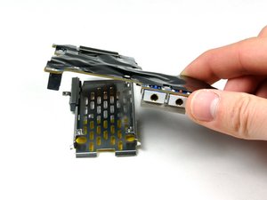 Langkah 9 — Mengangkat I/O Board