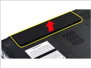 Langkah 1 — Mengeluarkan Baterai Laptop