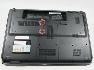 Langkah 1 — Matikan Laptop dan Siapkan Alat