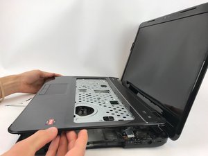 Langkah 4 — Membuka Panel Laptop