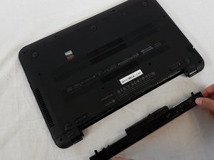 Langkah 4 — Buka Panel Bawah