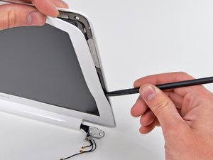 Langkah 1 — Membuka Sambungan Bezel Depan