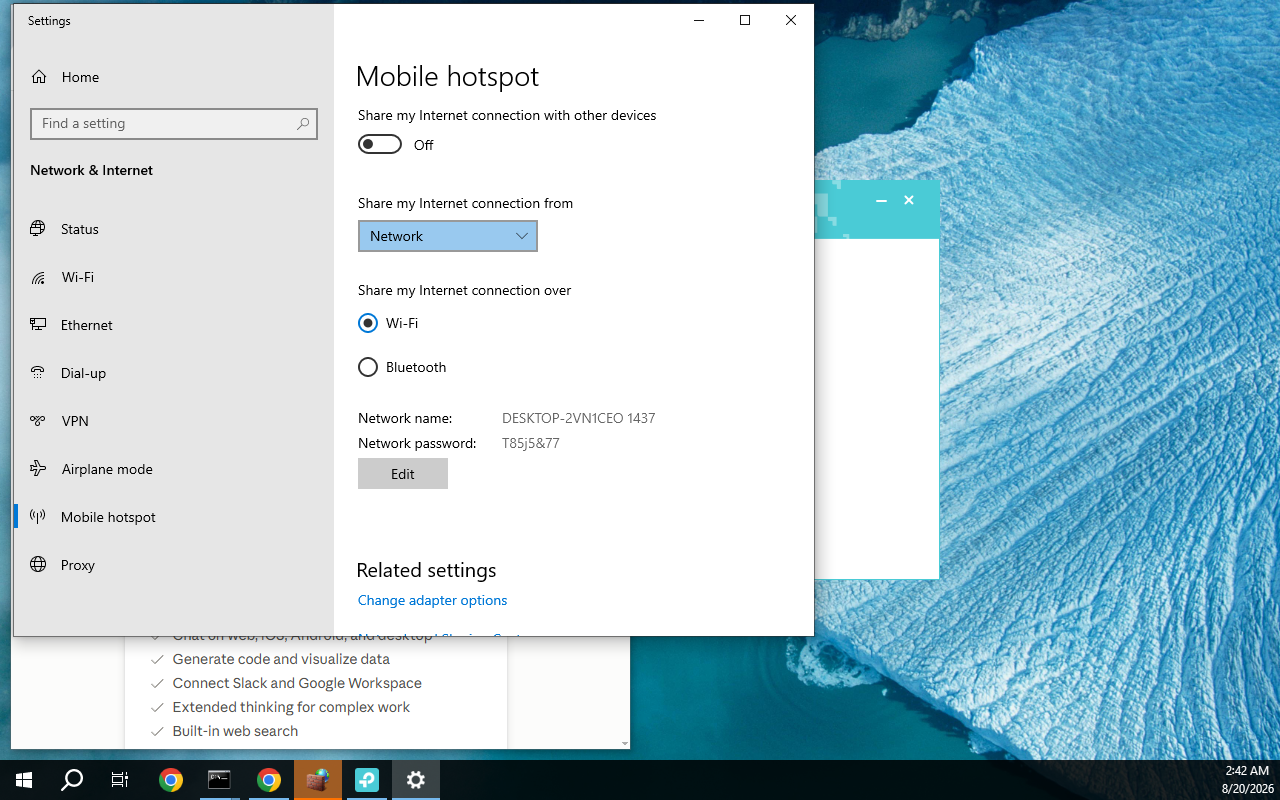 Halaman Settings Mobile hotspot Windows 10 menampilkan pilihan Share my Internet connection from dan Share my Internet connection over Wi-Fi atau Bluetooth