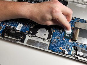 Langkah 6 — Mengganti Thermal Paste pada Processor