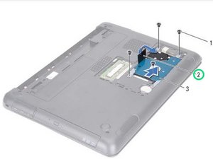 Langkah 9 — Memasang Kembali Konektor Hard Drive