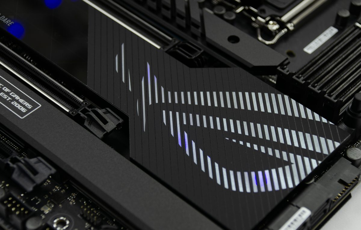 Motherboard komputer — Komponen Wajib TKJ
