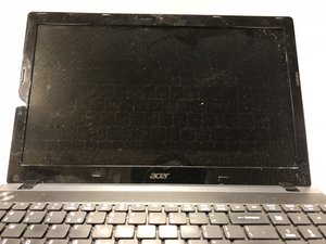 Langkah 1 — Membuka Laptop dan Mengakses Layar