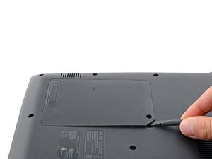 Langkah 2 — Lepas Penutup HDD