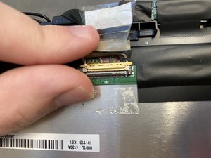 Langkah 4 — Menghubungkan Kabel Emas ke Base Silver