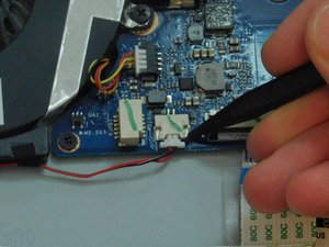 Langkah 12 — Lepaskan Kabel Subwoofer