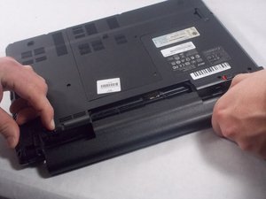 Langkah 3 — Lepaskan Modul WiFi dari Socket