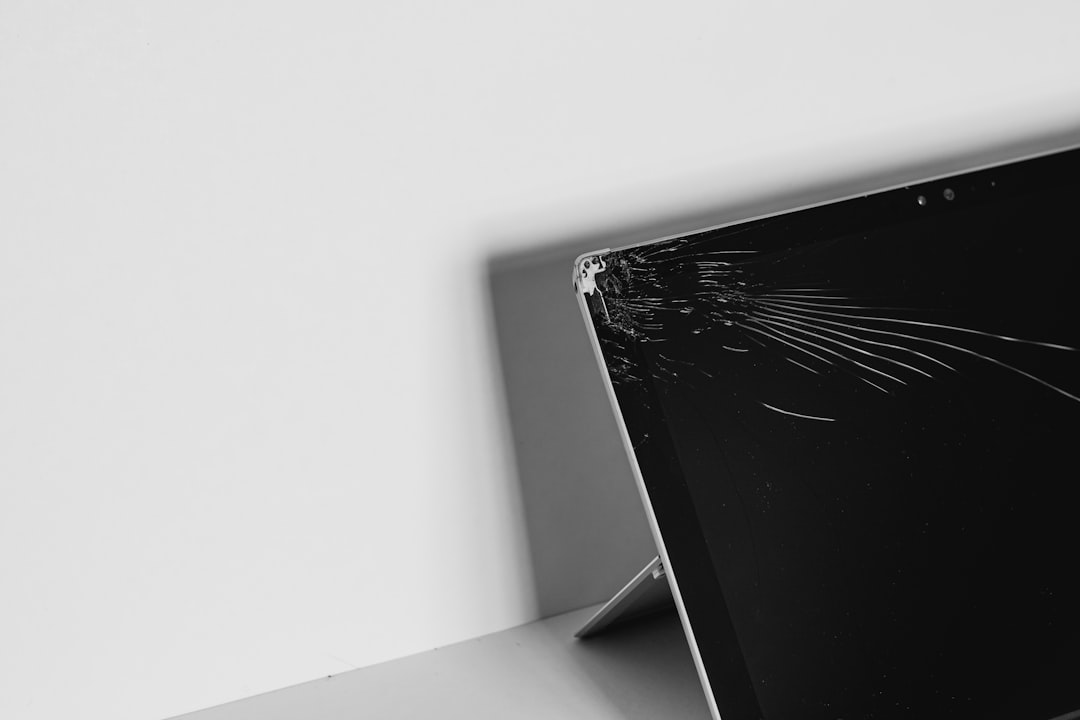 Ganti Display Laptop Dell Inspiron 14