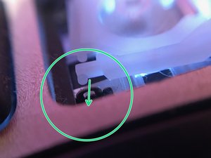 Langkah 6 — Pasang Kembali Hinge Pins