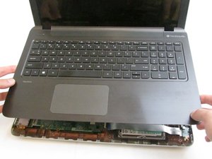 Langkah 5 — Angkat Keyboard dan Pasang yang Baru