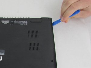 Langkah 2 — Membuka Tutup Belakang Laptop