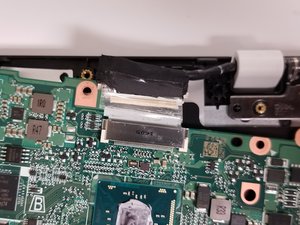 Langkah 5 — Mengeluarkan Kabel Atas