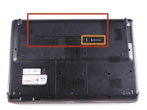 Langkah 1 — Matikan Laptop dan Cabut Baterai