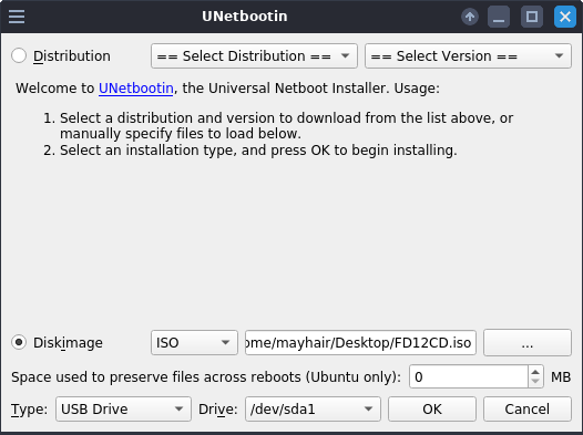 Jendela UNetbootin dengan pilihan Distribution dan Diskimage
