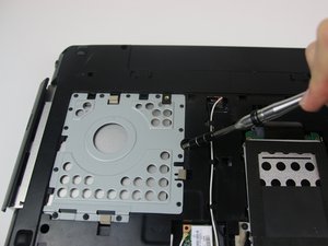 Langkah 5 — Pasang Optical Drive Baru