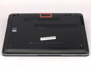 Langkah 1 — Matikan Laptop dan Buka Casing