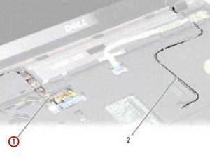 Langkah 2 — Menghubungkan Kabel Layar