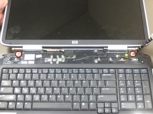 Langkah 6 — Mengganti Motherboard