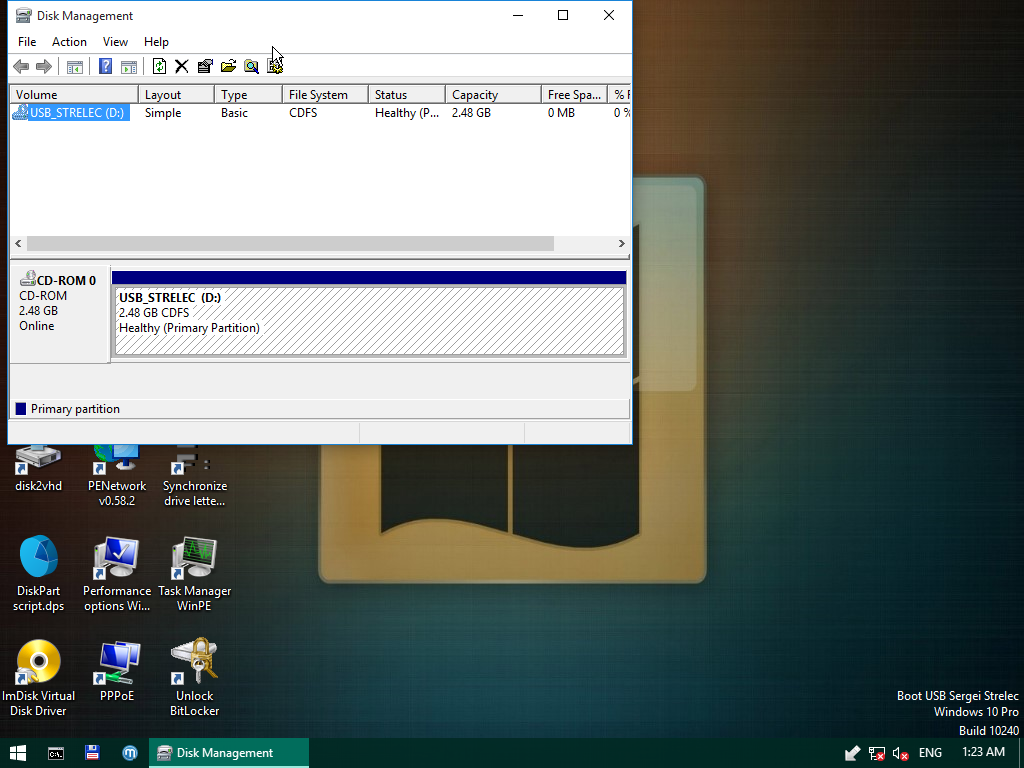 Windows Disk Management terbuka di WinPE Strelec menampilkan media boot USB_STRELEC 2.48 GB CDFS