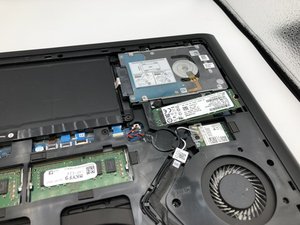 Langkah 5 — Pasang SSD Baru