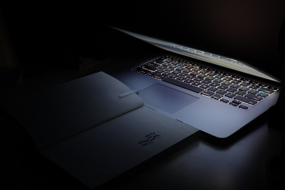 Mengenal Jenis-Jenis LCD Laptop: TN, IPS, OLED — Mana yang Lebih Baik?