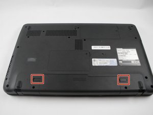 Langkah 1 — Matikan Laptop dan Lepaskan Baterai
