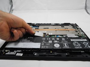 Langkah 4 — Lepas SSD