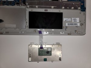 Langkah 4 — Memasang Touchpad Baru