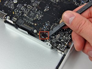 Langkah 9 — Lepaskan Kabel Indikator Baterai