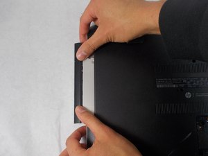 Langkah 4 — Langkah 4: Melepas Screws