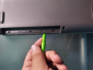 Langkah 3 — Membuka Laptop