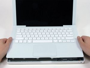 Langkah 7 — Angkat Upper Case
