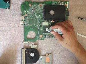 Langkah 10 — Pasang Thermal Paste Baru