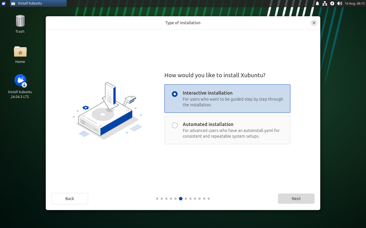 Layar Type of installation Xubuntu dengan pilihan Interactive dan Automated installation