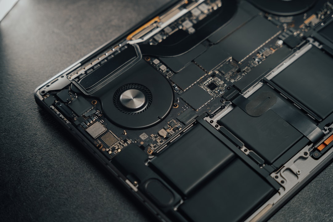 Baterai HP Laptop Tidak Mengisi 100% — Kenapa dan Cara Mengatasinya