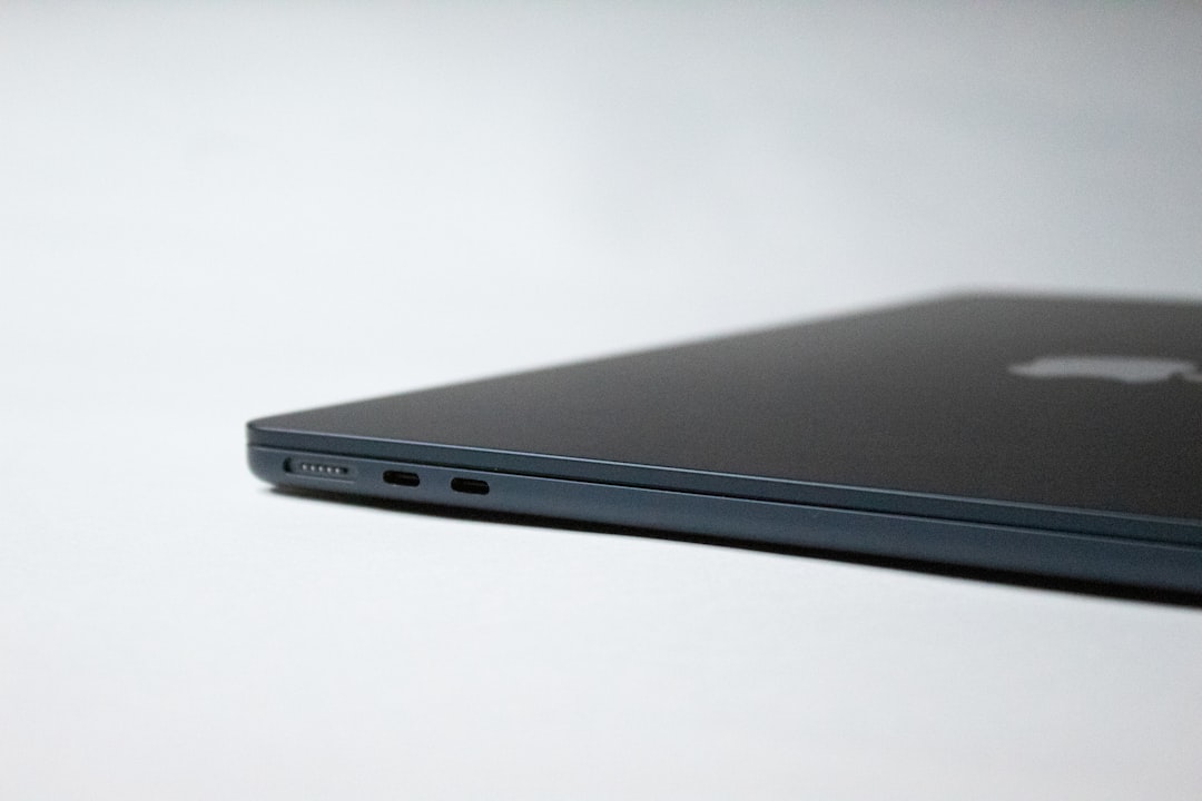 Penghapusan Panel Belakang Laptop Acer