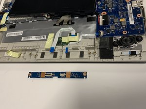 Langkah 3 — Mengganti Touchpad Board
