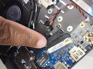 Langkah 2 — Lepaskan Kabel I/O